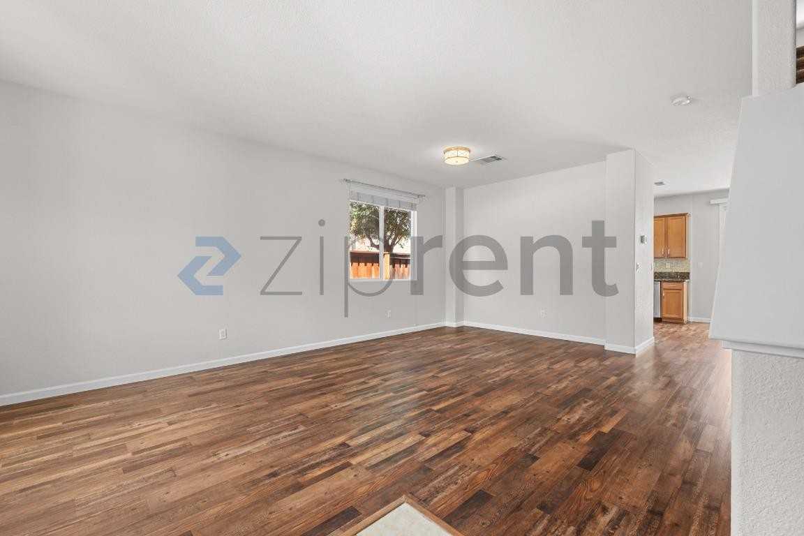 1000 Morning Glory Way - Photo 5 of 29