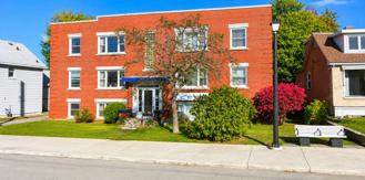 371 Churchill Avenue North - Photo 1 of 1