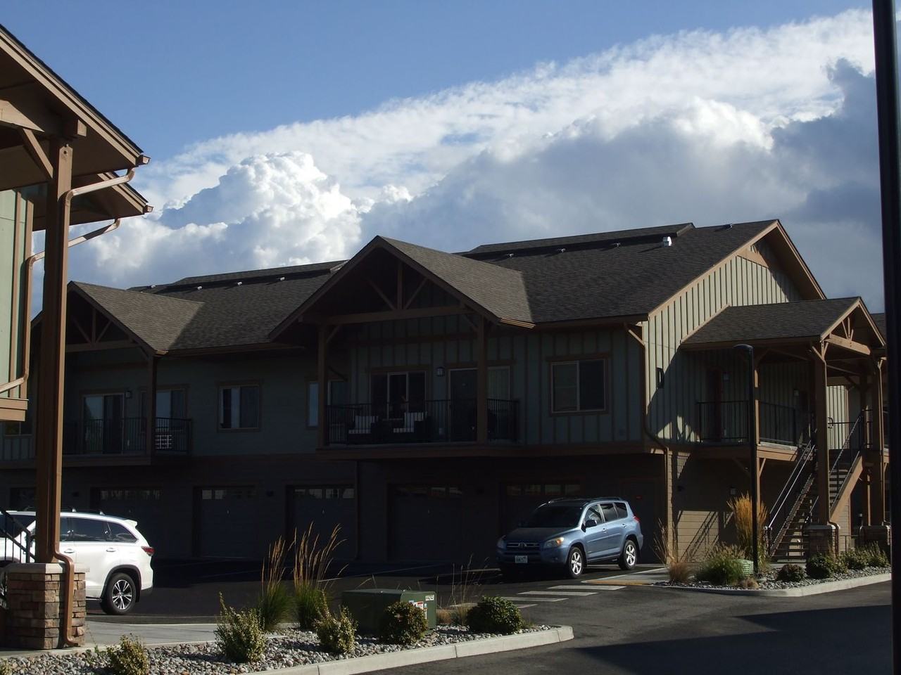Palouse Prairie Apts - Photo 2 of 16