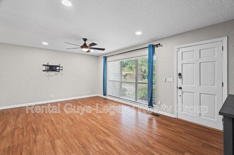 3872 Marianna Rd - Photo 4 of 43
