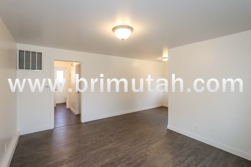 160 N St - Photo 2 of 14
