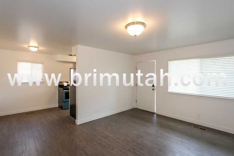 160 N St - Photo 4 of 14