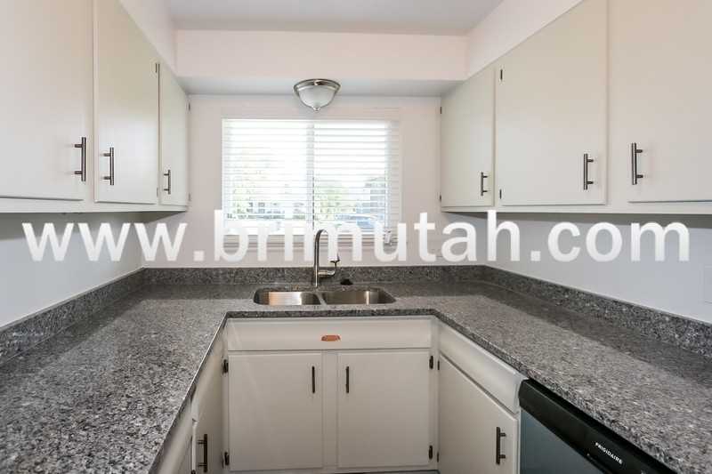 160 N St - Photo 6 of 14