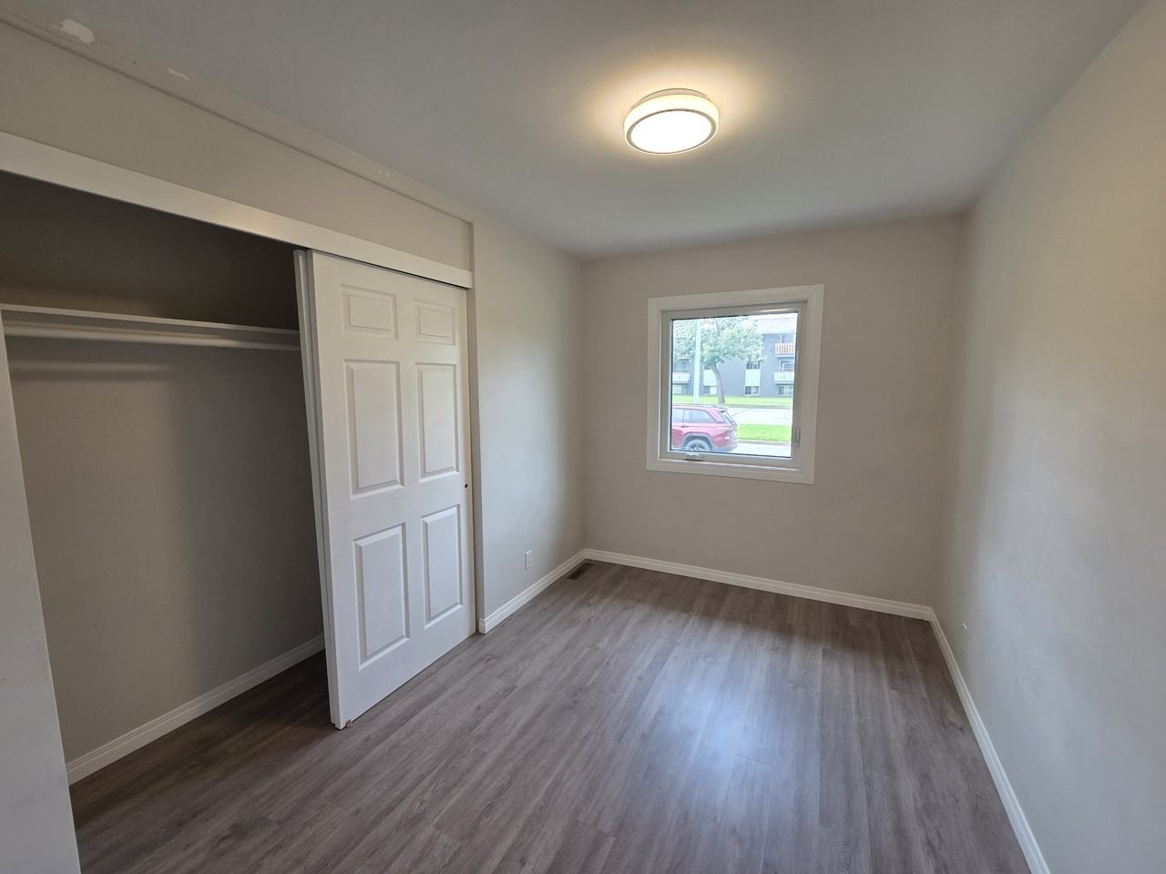 9035 149 Street Main - Photo 3 of 12