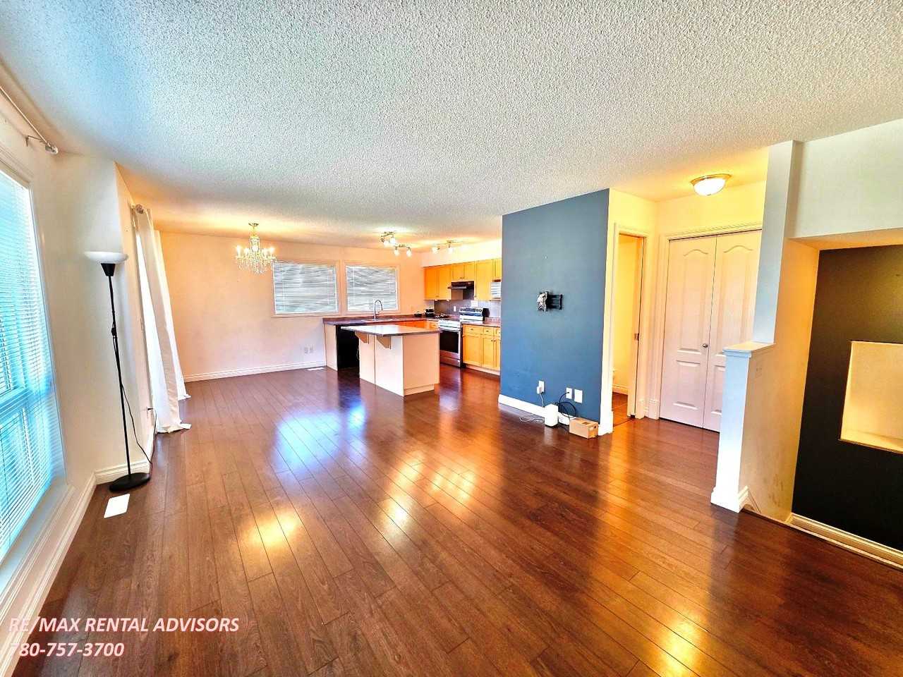 12050 17 Ave Sw - Photo 5 of 23
