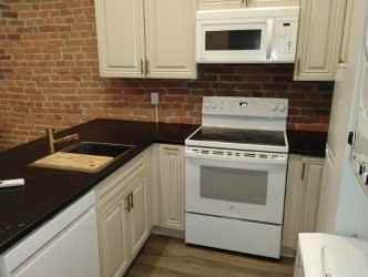 251 Front St - Photo 2 of 9