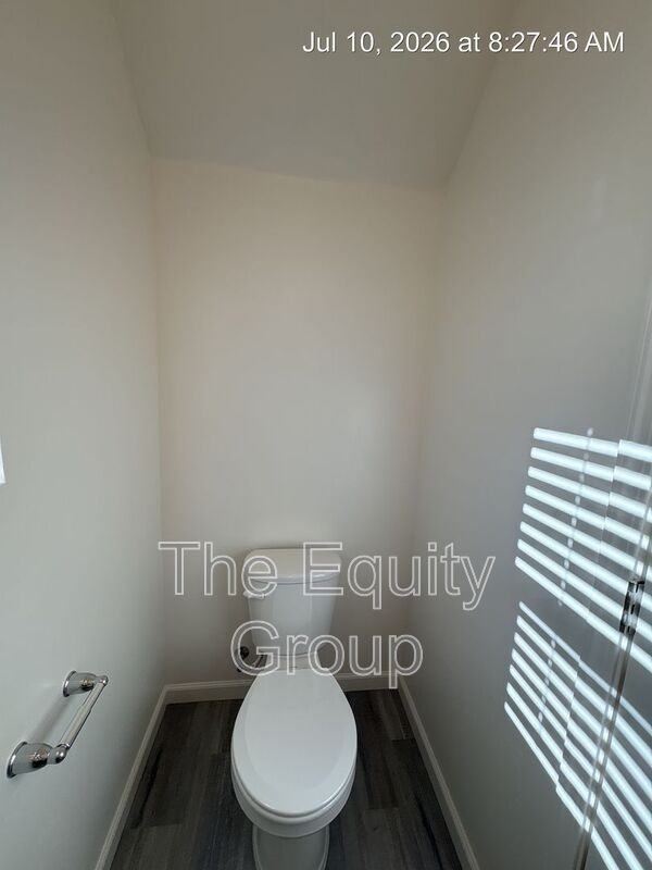 723 S Pinkham St - Photo 5 of 28