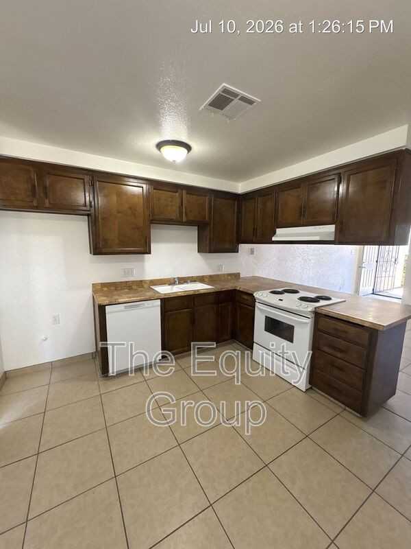 2023 S Tracy Ct - Photo 6 of 15