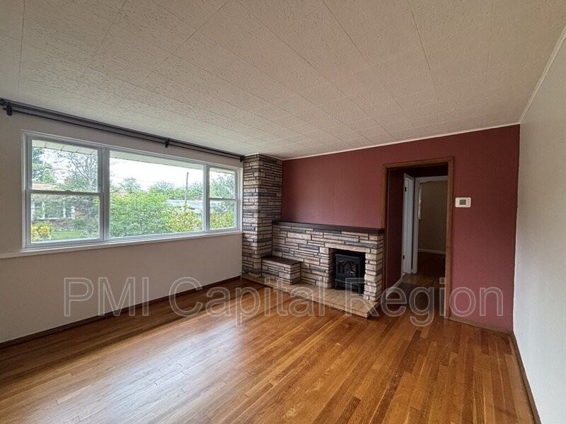 10302 Duvawn Pl - Photo 2 of 29