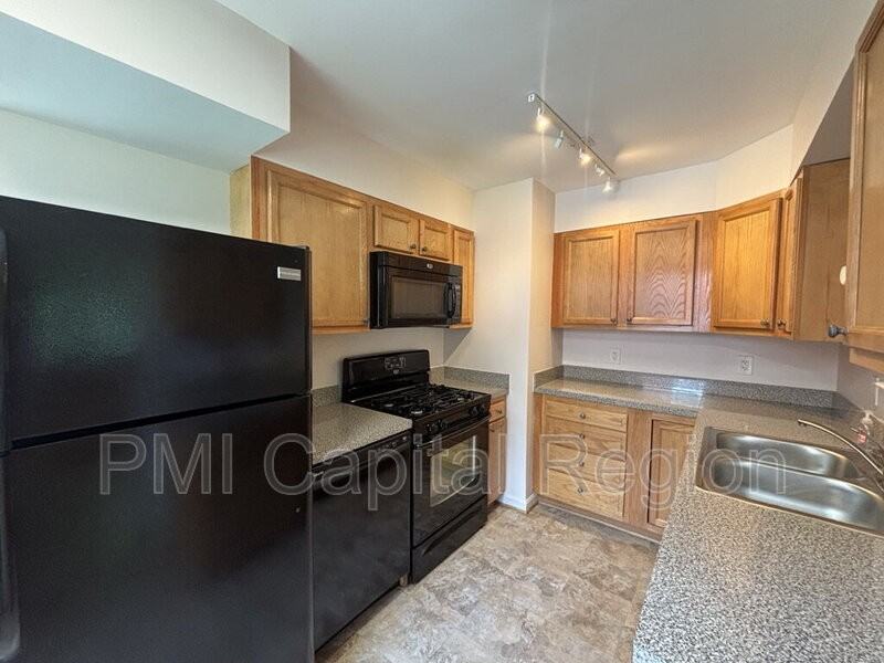 10302 Duvawn Pl - Photo 5 of 29