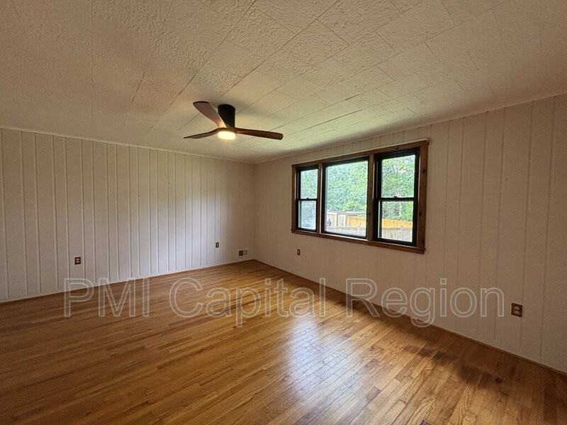 10302 Duvawn Pl - Photo 7 of 29