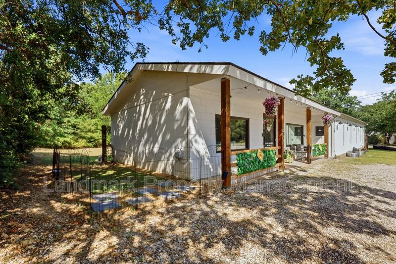 6720 Dick Price Rd - Photo 2 of 27