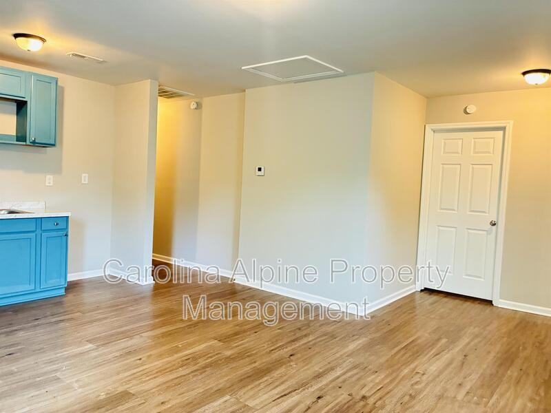 407 Gardner St - Photo 6 of 23