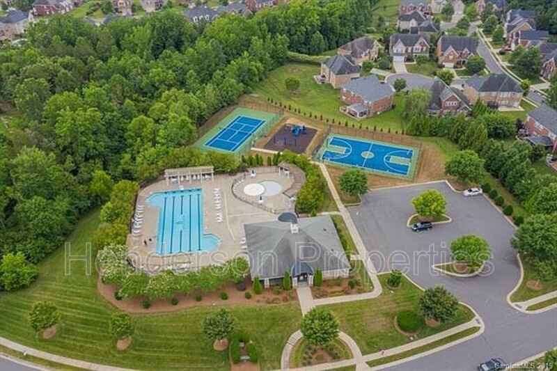 8413 River Walk Ct - Photo 2 of 2