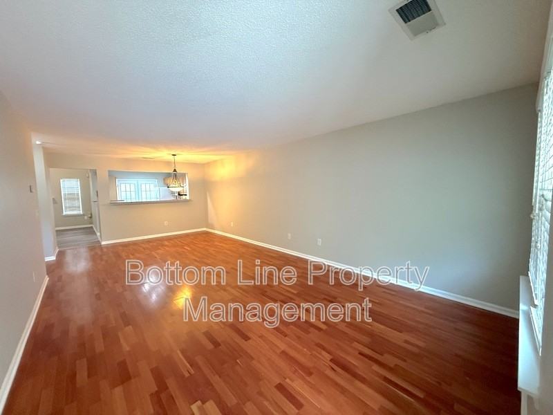 9419 Elizabeth Townes Ln - Photo 3 of 23