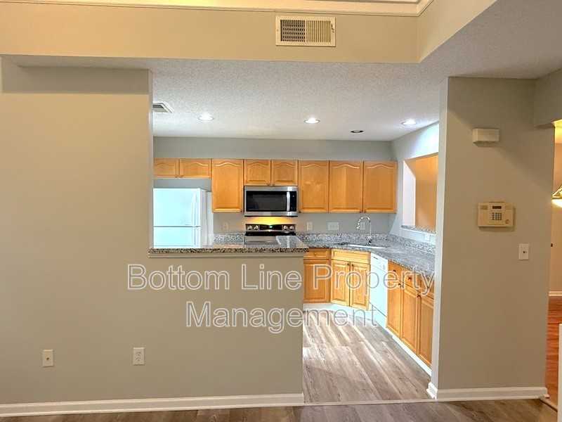9419 Elizabeth Townes Ln - Photo 7 of 23