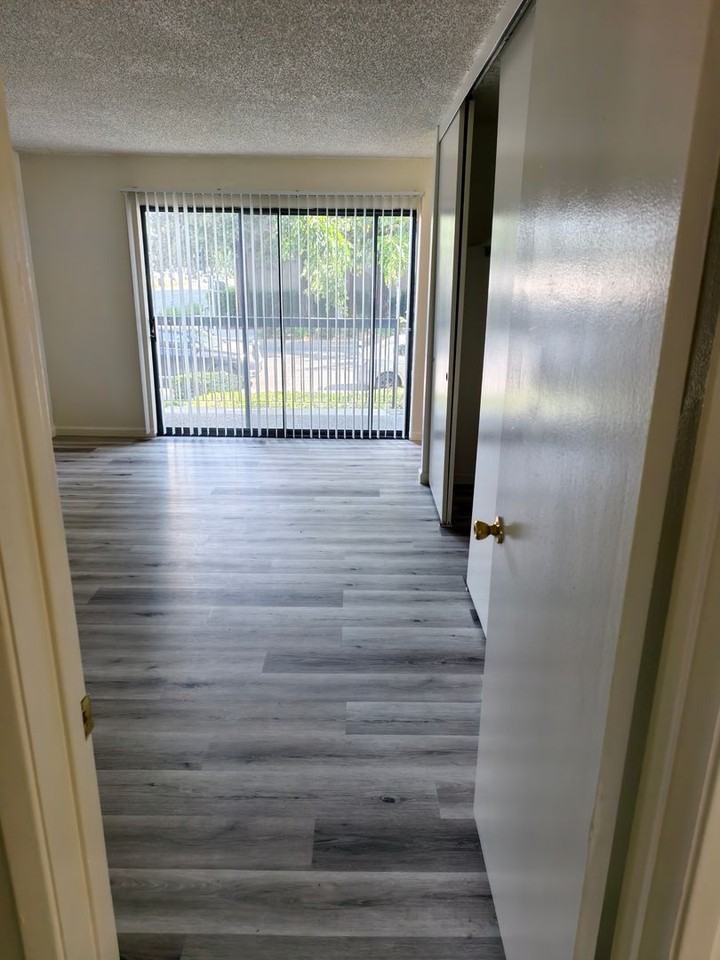 Governors Square Apartments - Photo 5 of 50