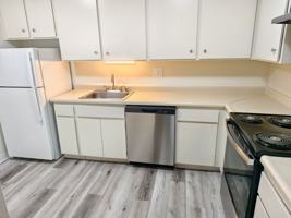 featured image of 1451 3rd St