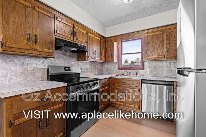 1105 Jeff Cir - Photo 6 of 33