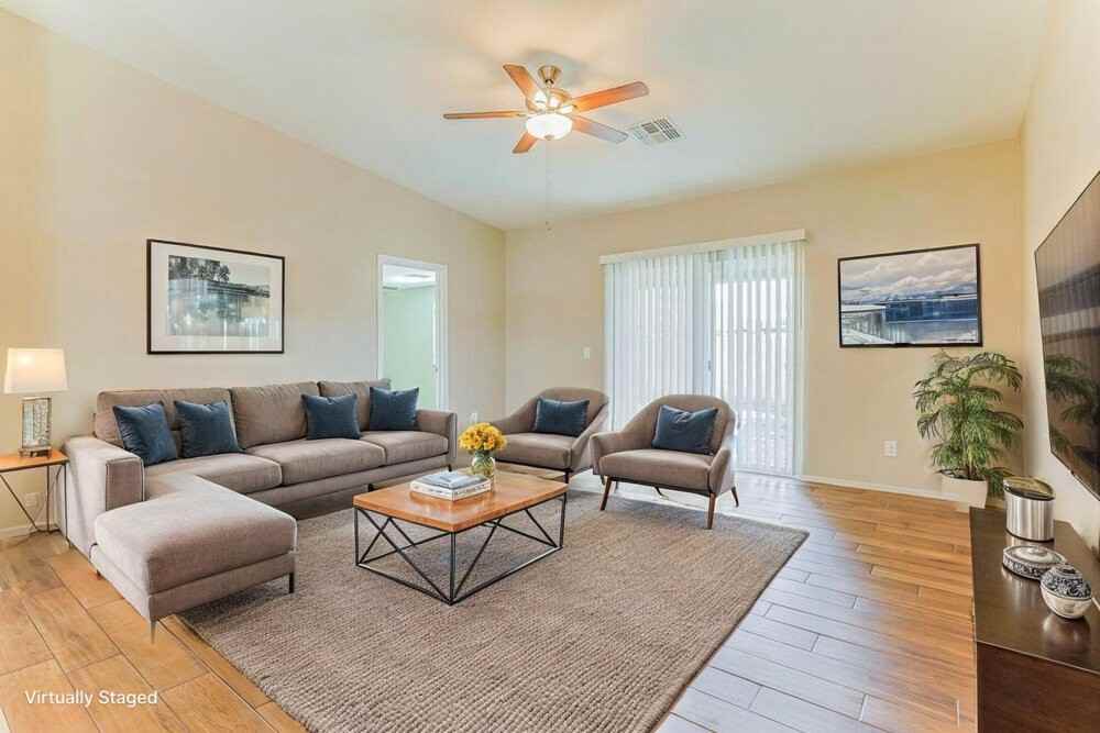 8127 S 5th Ave - Photo 3 of 19