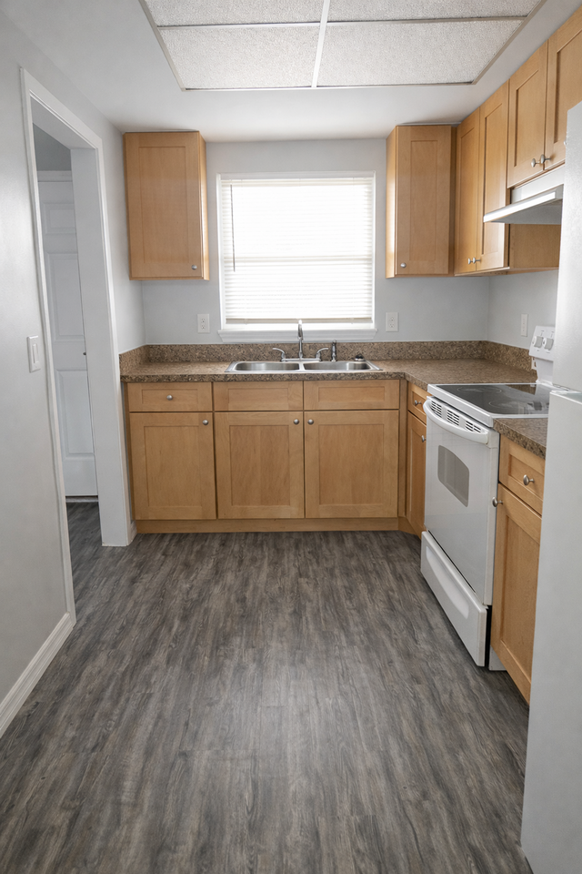 1805 N Atlantic Ave #1 - Photo 2 of 9