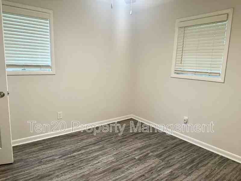 817 Ragland Ct #2 - Photo 7 of 9