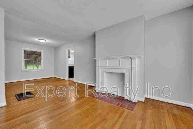 920 Parkway Dr - Photo 5 of 30