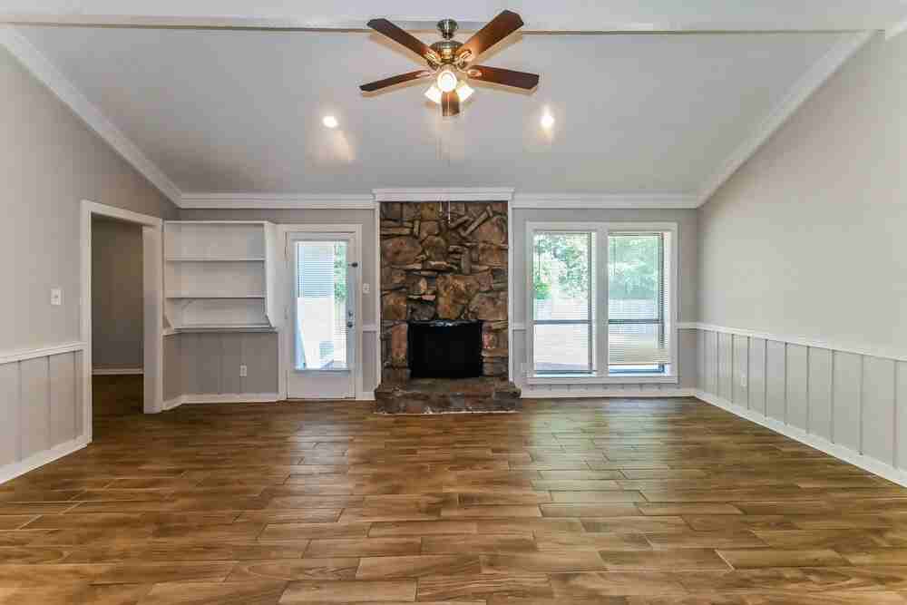 8182 Valley Ridge Trl - Photo 3 of 19