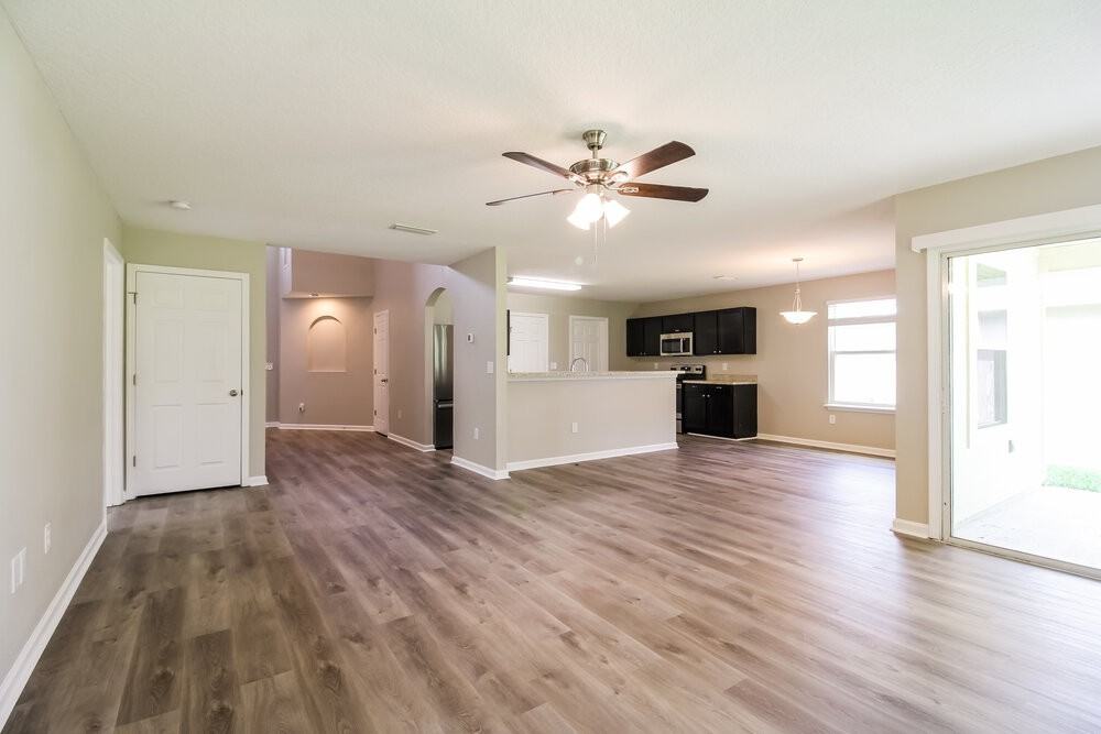 77808 Lumber Creek Blvd - Photo 5 of 17