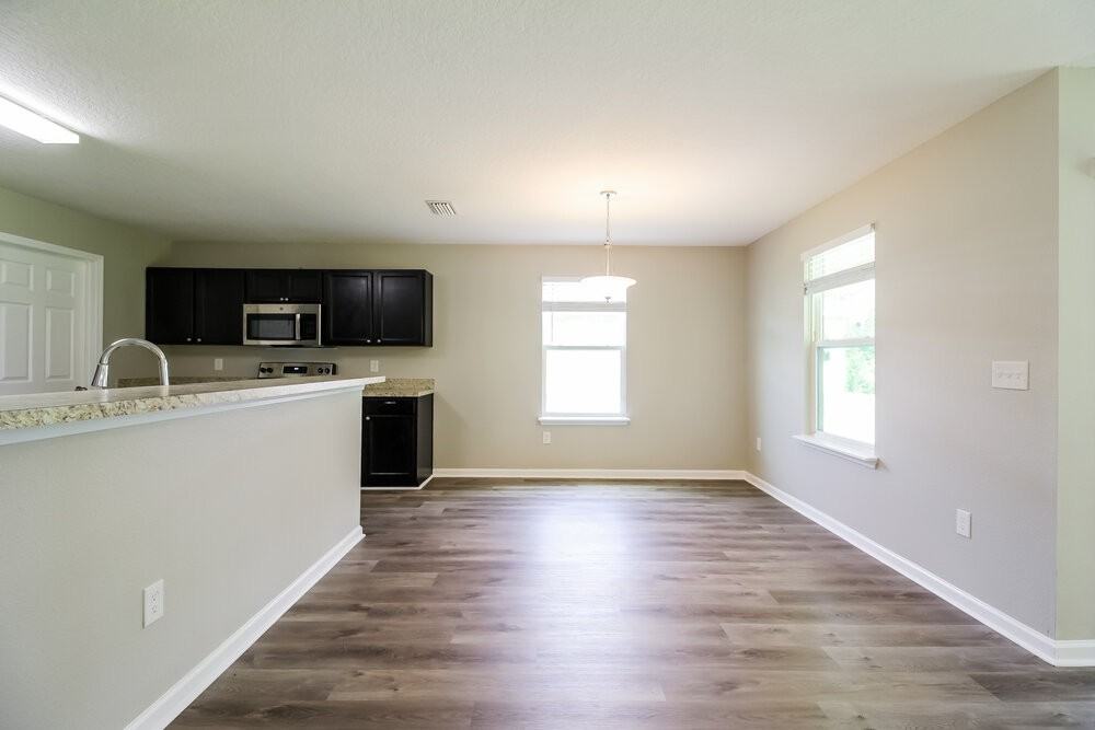 77808 Lumber Creek Blvd - Photo 6 of 17