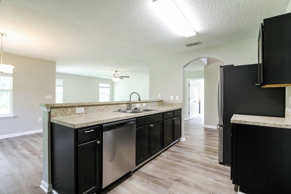77808 Lumber Creek Blvd - Photo 7 of 17