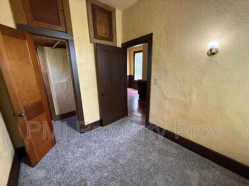 2441 N Dr William Finlayson St - Photo 3 of 24