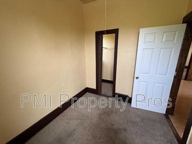 2441 N Dr William Finlayson St - Photo 7 of 24