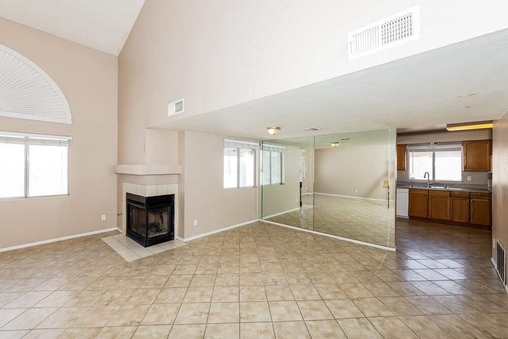 1605 Fig Palm Ct - Photo 6 of 17