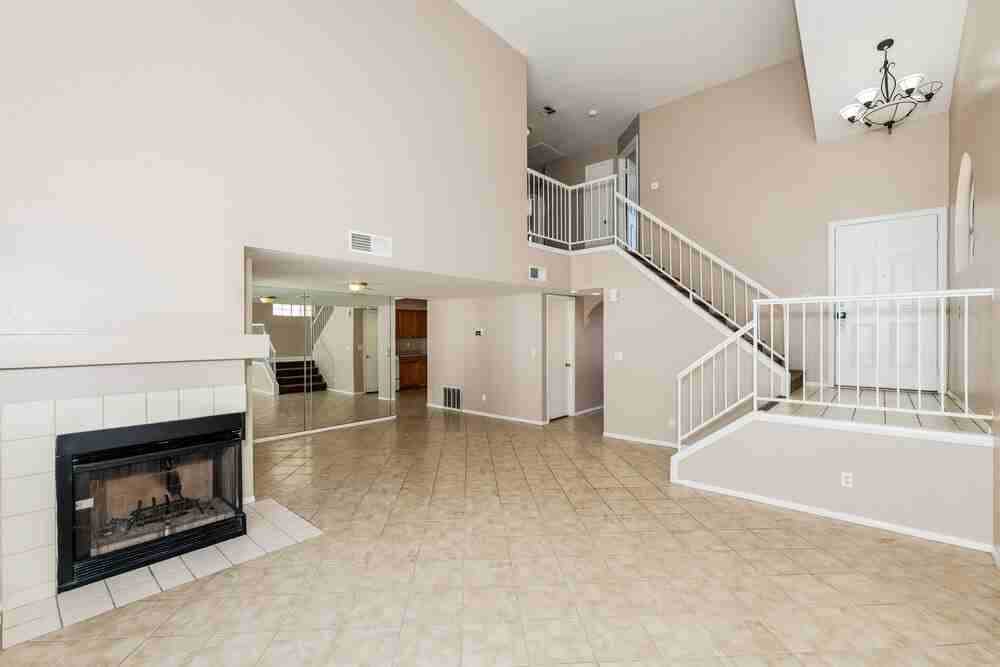 1605 Fig Palm Ct - Photo 7 of 17