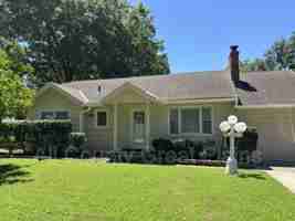 featured image of 6101 W 58th St