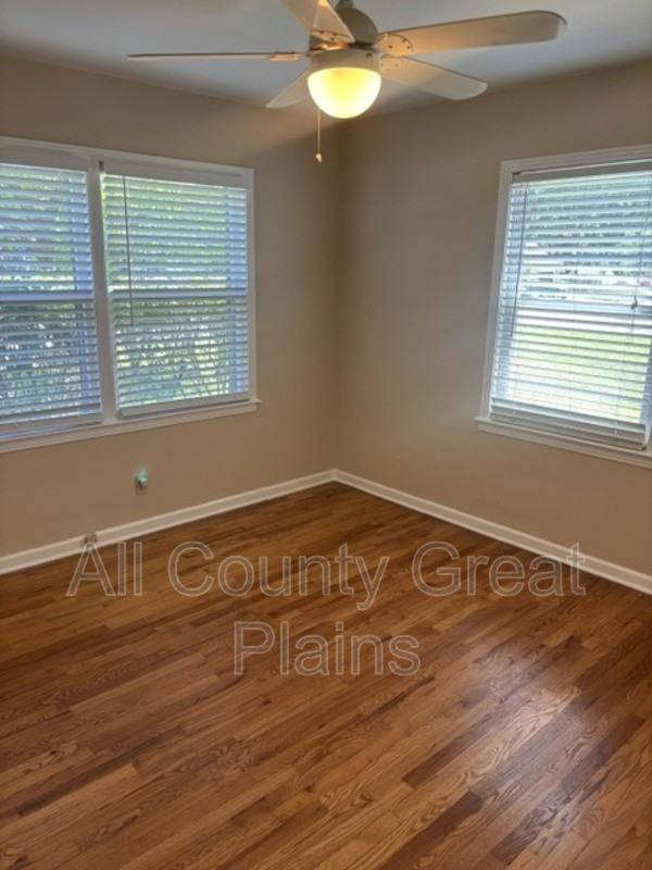 6101 W 58th St - Photo 5 of 12