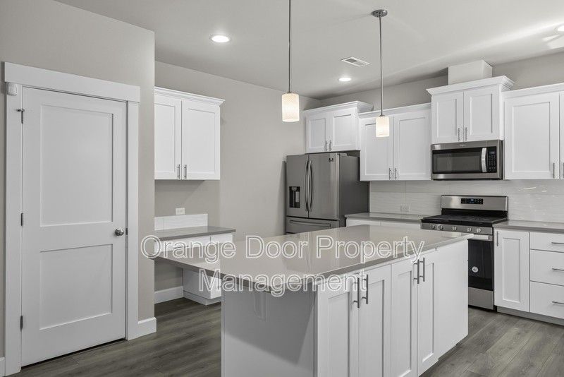 18311 Se 248th St - Photo 6 of 50