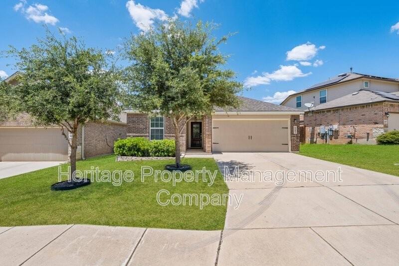 6083 Akin Cir - Photo 2 of 35