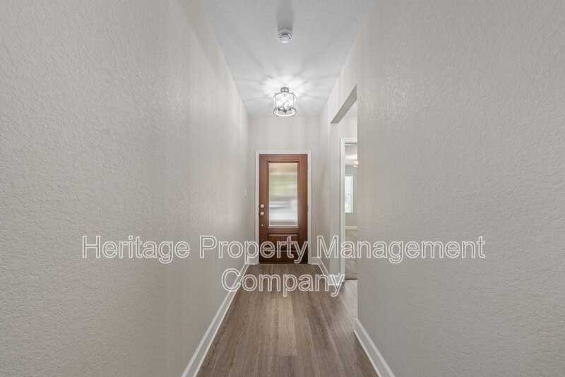 6083 Akin Cir - Photo 5 of 35