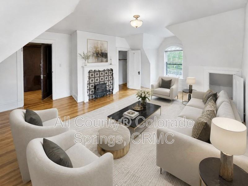 1238 Wood Ave #4 - Photo 2 of 22