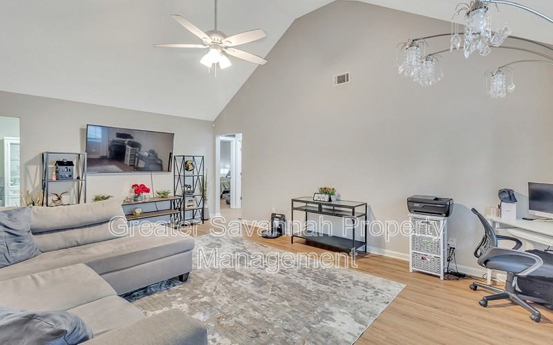 118 Blaine Ct - Photo 3 of 27