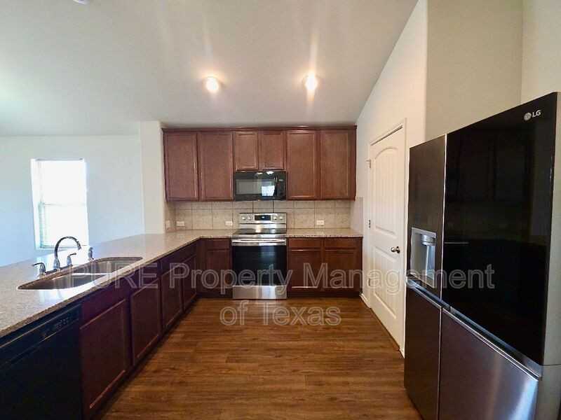 19320 Nicole Ln - Photo 5 of 23