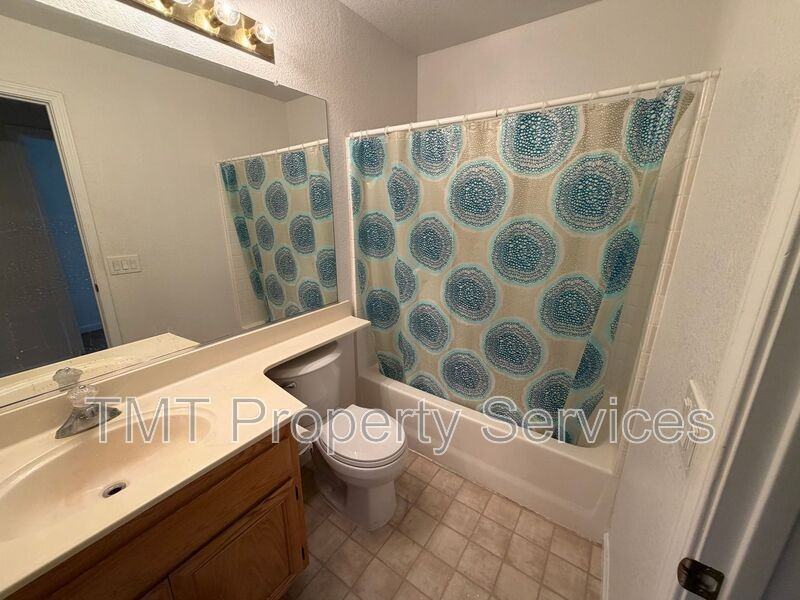 6413 Noble House Ct - Photo 7 of 16