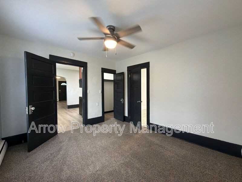 4602 Saint Paul Ave #2 - Photo 7 of 10