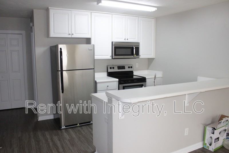 4256 Augustus Oak Ct - Photo 2 of 15