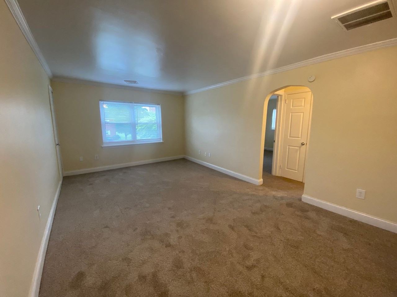 Riverfront Park Apartments - Photo 2 of 10