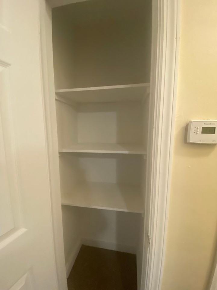 Riverfront Park Apartments - Photo 3 of 10