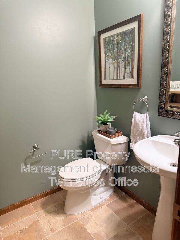 7807 Madelyn Creek Dr - Photo 6 of 19