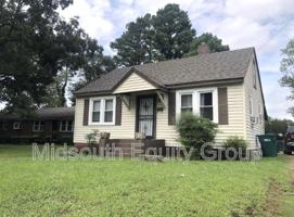 featured image of 325 E Forest Ave